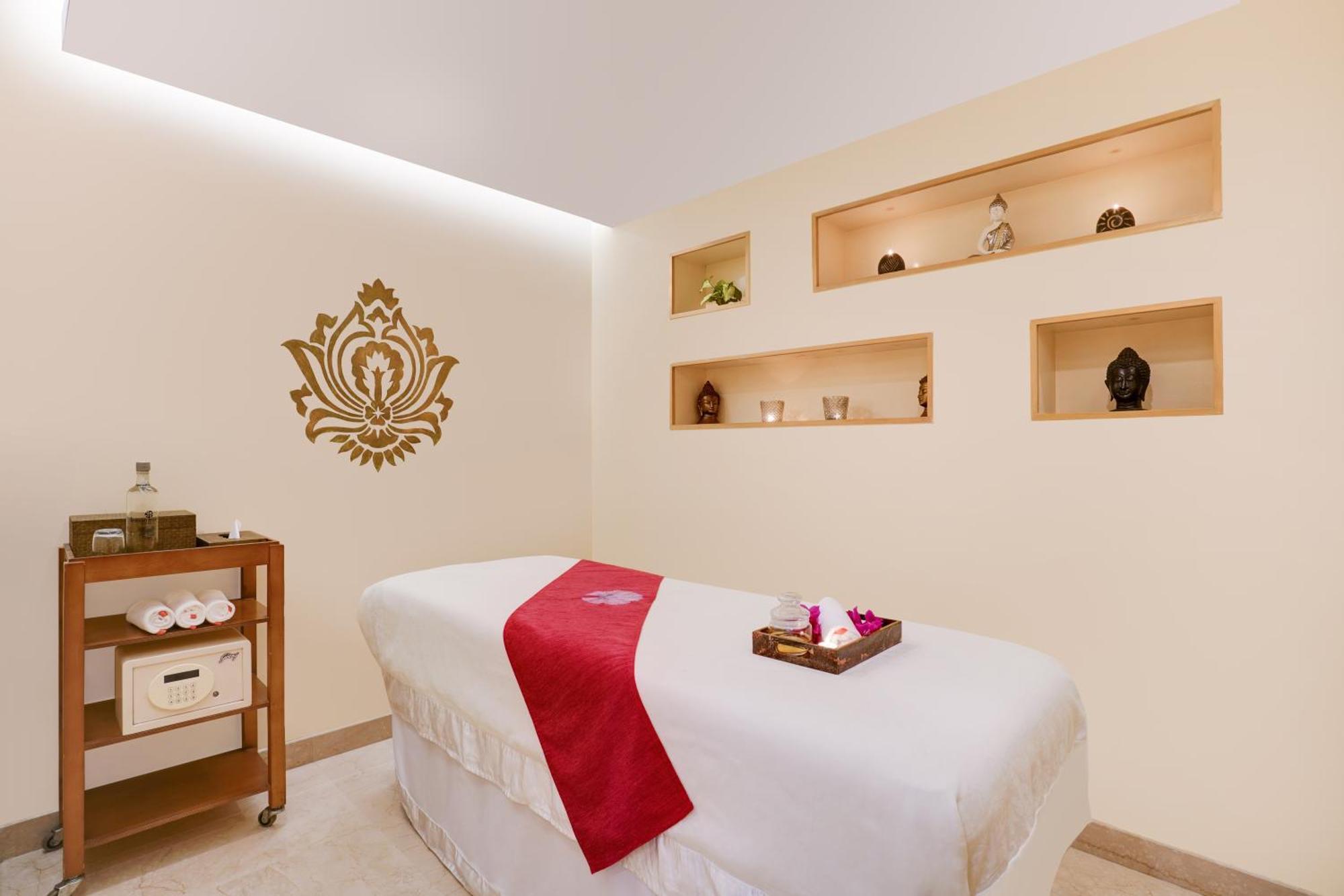 Lemon Tree Premier, Delhi Airport Hotel Nova Deli Exterior foto Spa at The Oberoi, Mumbai